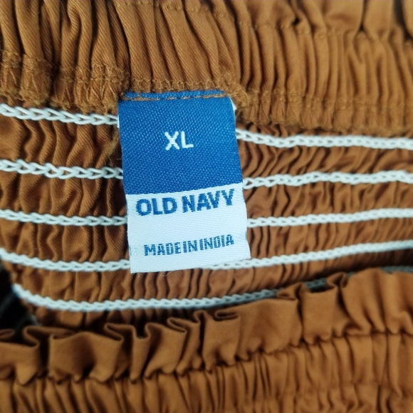 🍁Old Navy #418410 Off-The-Shoulder Smocked Babydoll Swing Blouse NWT size XL - Picture 4 of 7